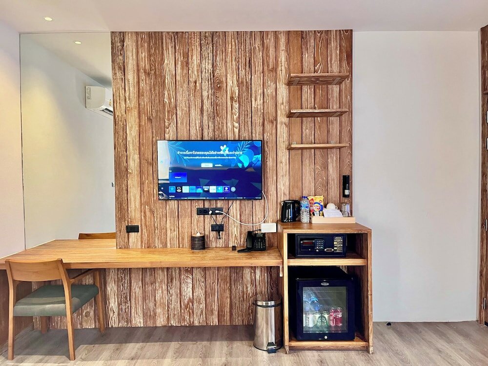 Фото The Chic Lipe - Hostel