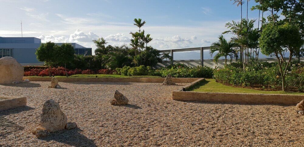 Фото Mactan Newtown with Ocean View