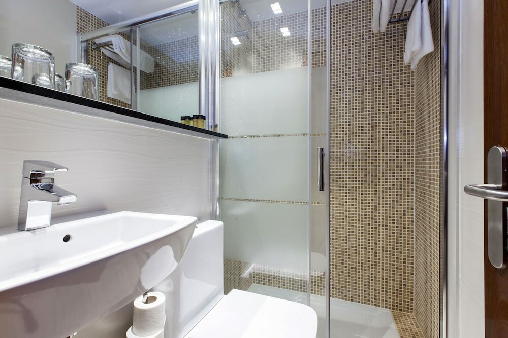 Фото Hostal Castilla i - Atocha