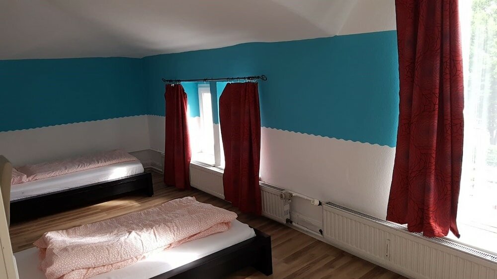 Фото A&s Ferienwohnungen Koblenzer Strasse