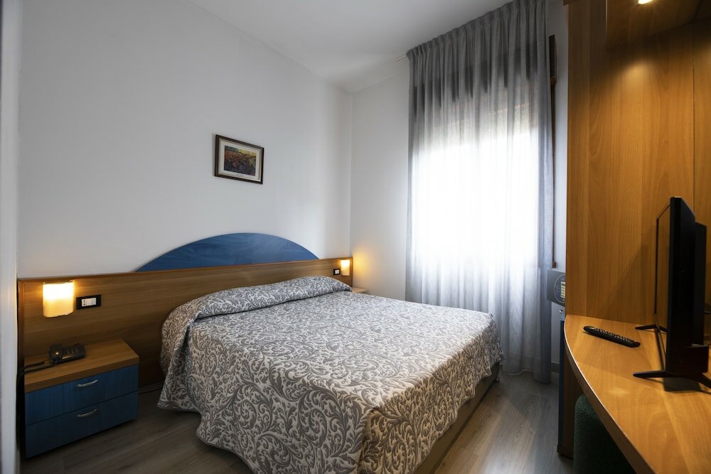 Фото Hotel Vienna