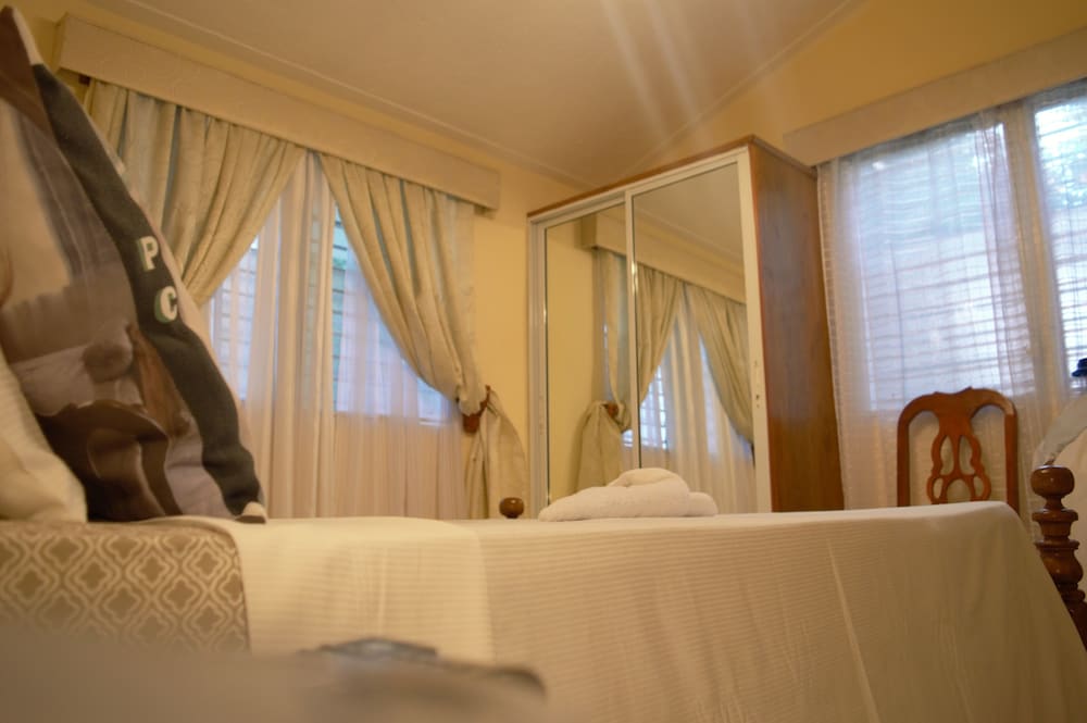 Фото PC Entreprises Guest House