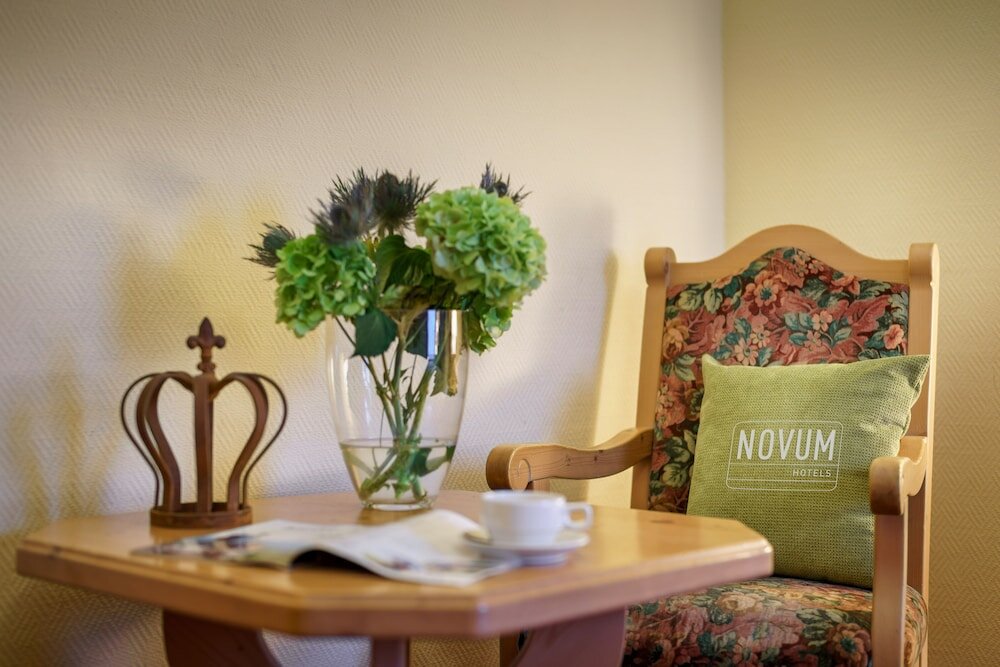 Фото Novum Hotel Kronprinz Hamburg