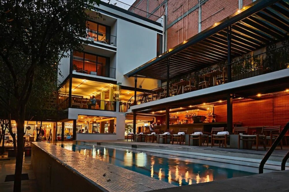 Фото отеля 1