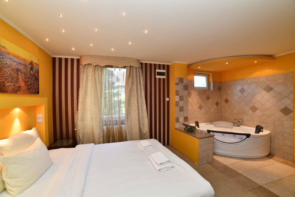 Фото Garni Hotel Garson Lux