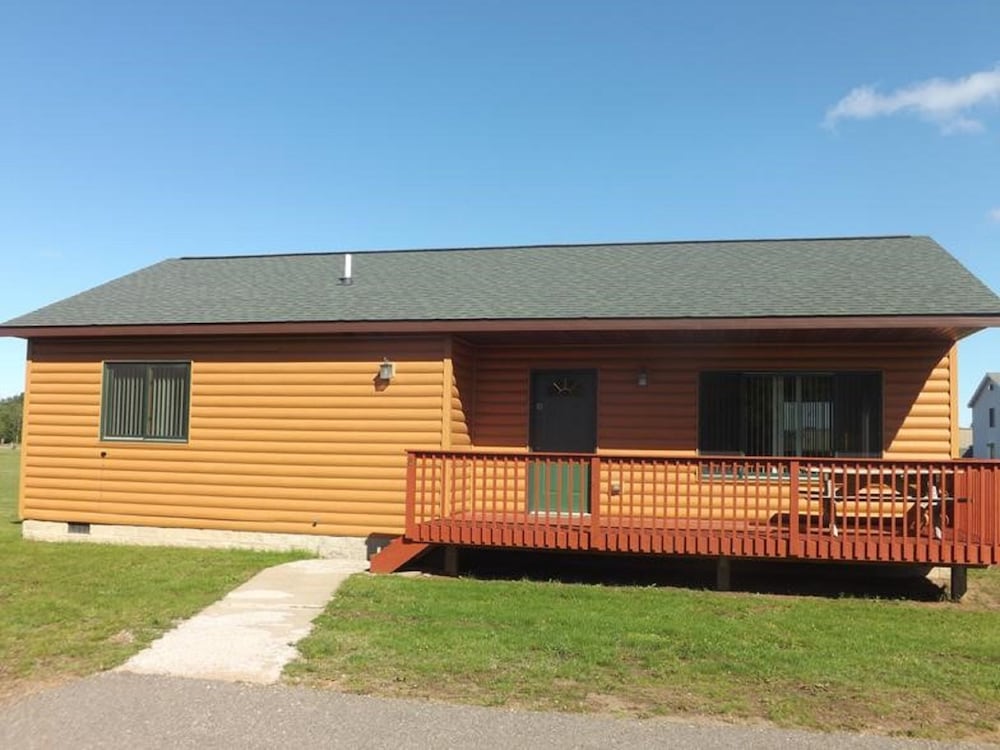 Фото Jasper Ridge Inn Ishpeming