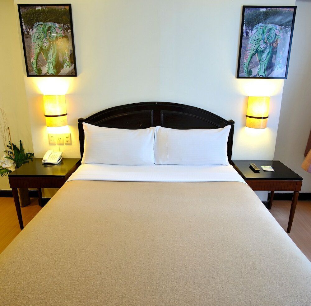 Фото Fersal Hotel Neptune Makati