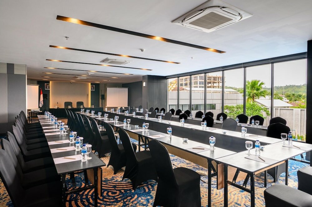 Фото Aston Sorong Hotel & Conference Center