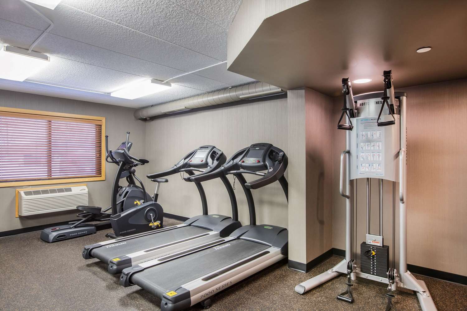 Фото AmericInn by Wyndham Grand Forks