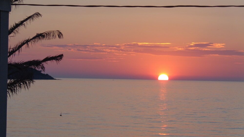 Фото Niki Studios Sea-Front