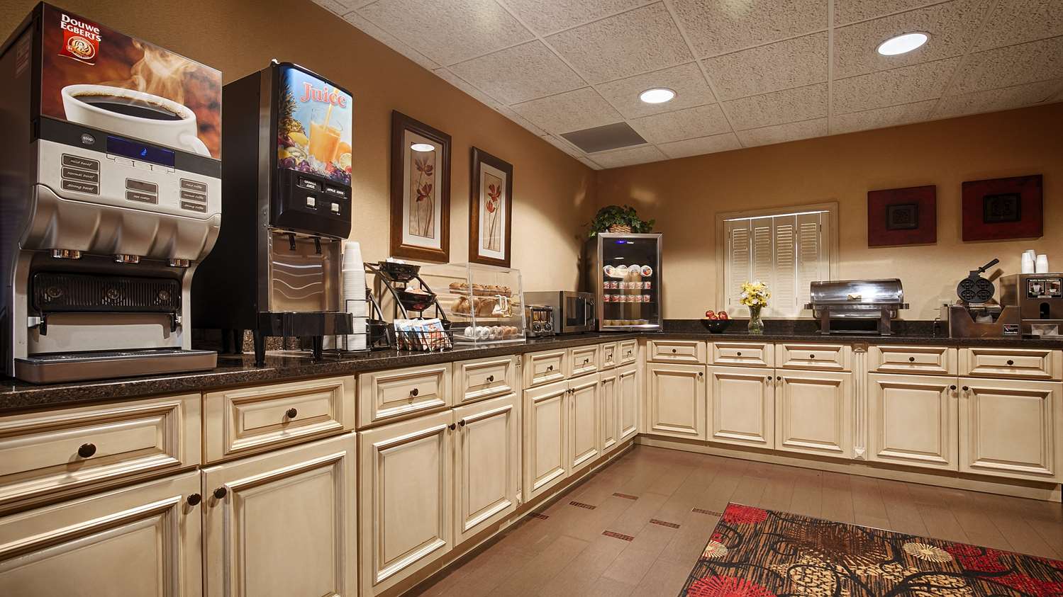 Фото Best Western Plus Brandywine Inn & Suites