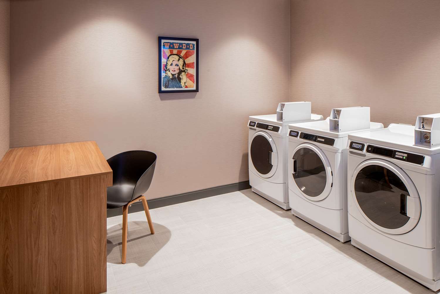 Фото Hilton Garden Inn Austin University Capitol District