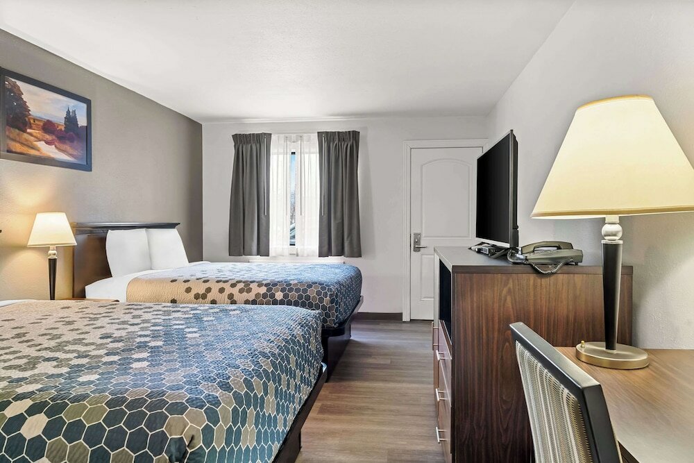 Фото Rodeway Inn Billings Logan Intl Airport, Near St. Vincent Hospital