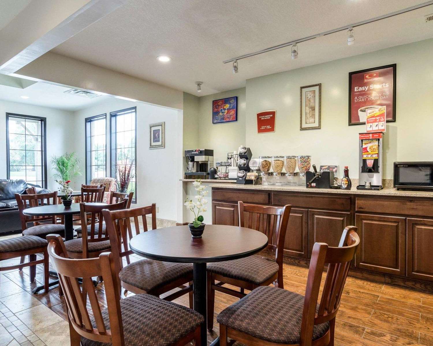 Фото Econo Lodge University