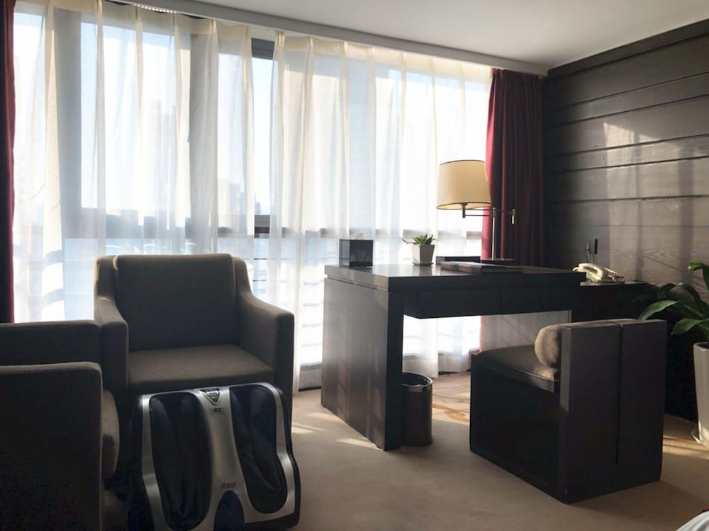 Фото Jasmine International Hotel