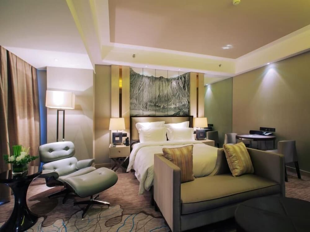 Фото Universal Hotel Urumqi