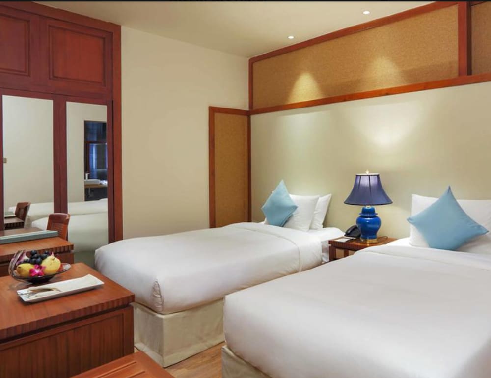 Фото A&em Art Hotel