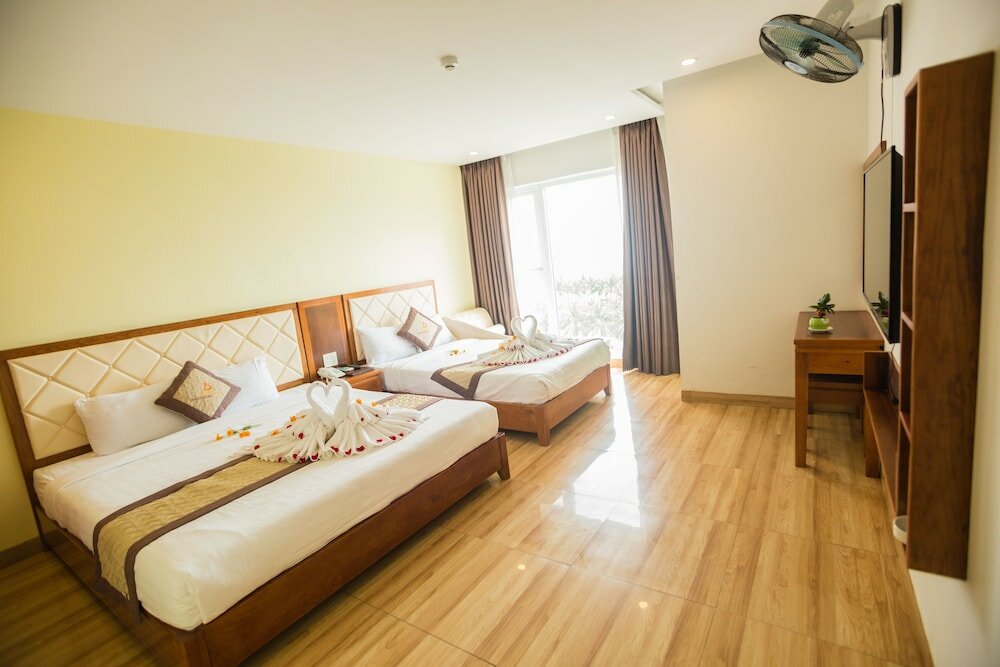 Фото Dana Sailing Hotel