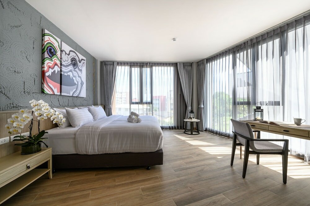 Фото Isanook Hua Hin Resort & Suites