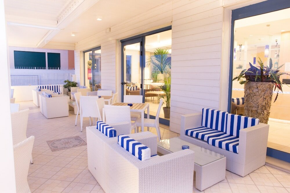 Фото Hotel Alexandra