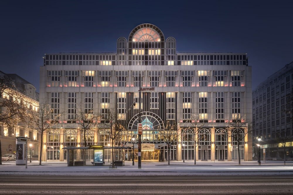 Фото Vienna Marriott Hotel