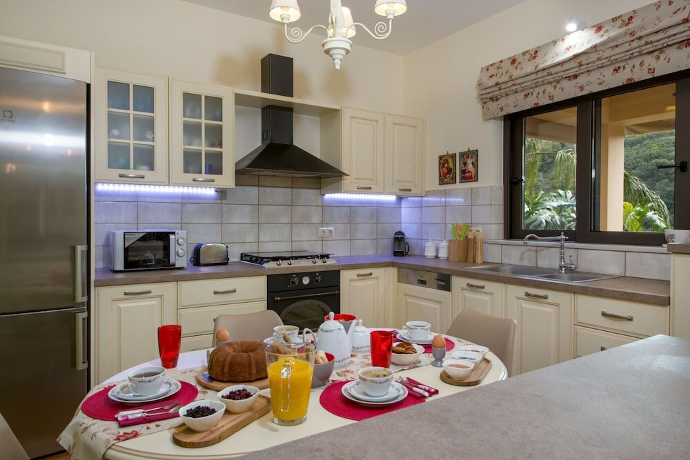 Фото Serenity River Villa