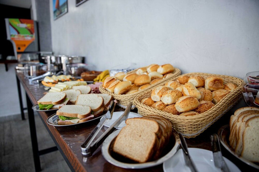 Фото Cadiz Pousada e Lazer