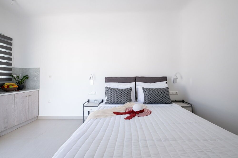 Фото Santoterra Antigua Suites