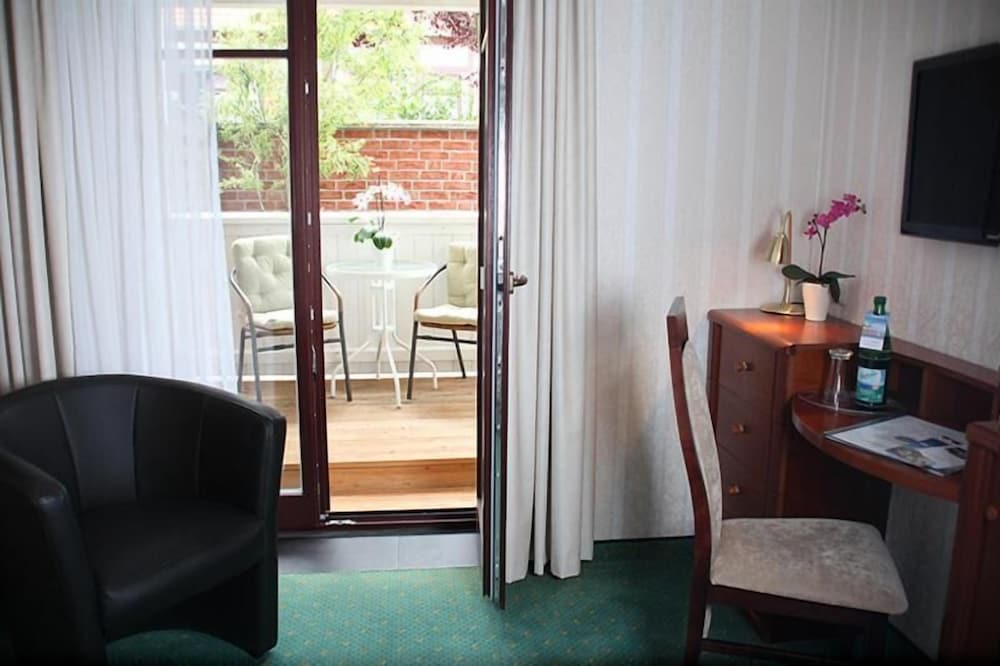 Фото Hotel Doberaner Hof