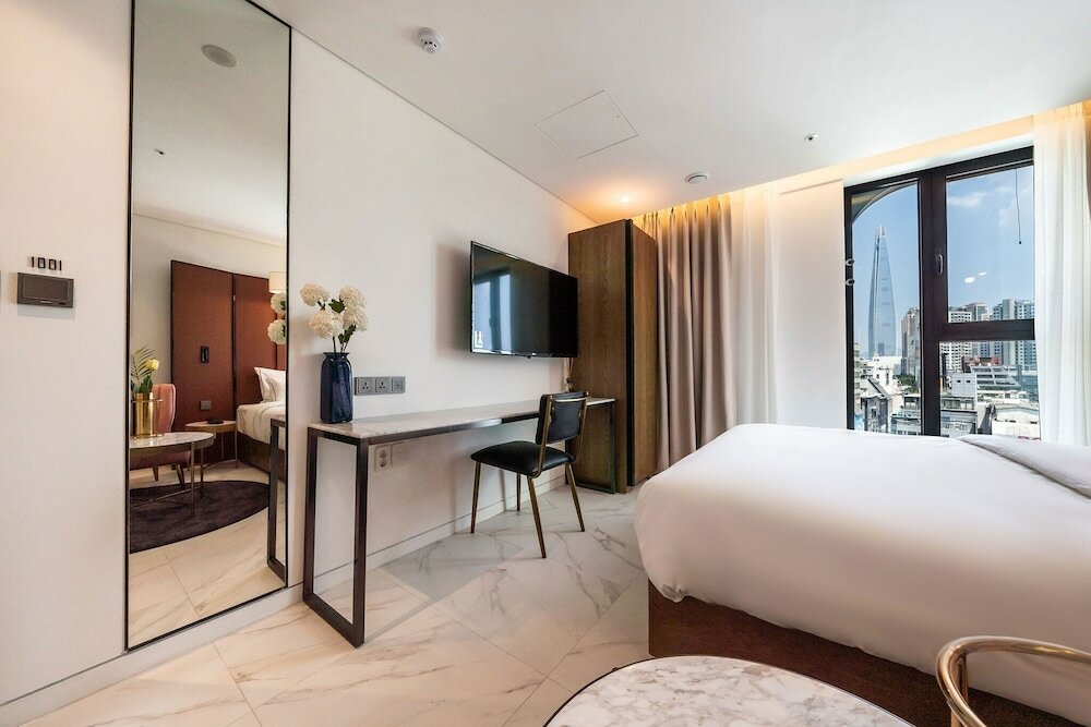 Фото Hotel the Castle Sincheon