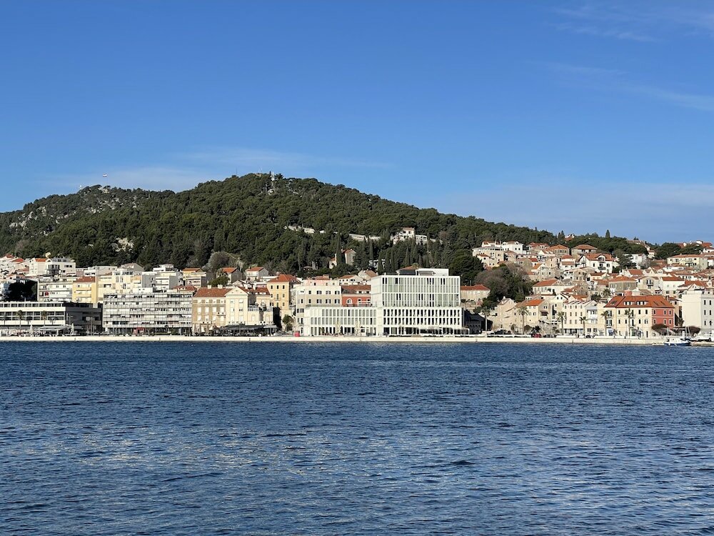 Фото Hotel Ambasador