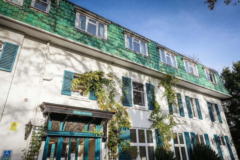 Фото The Grove Hotel