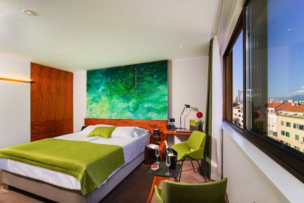 Фото Horizon Luxury Suites