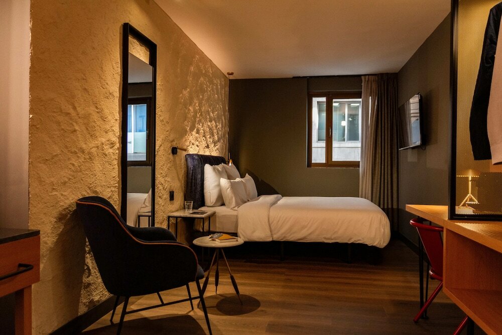 Фото Letoh Letoh Sevilla