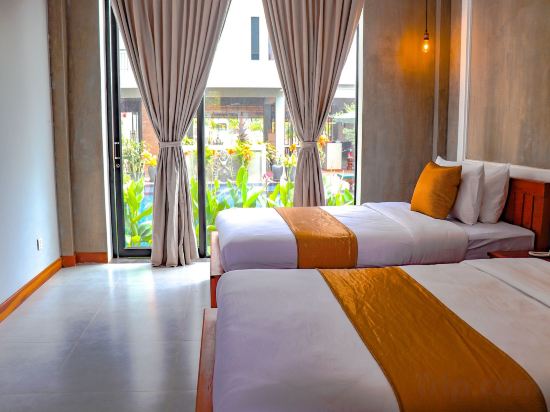 Фото Central Blanche Residence