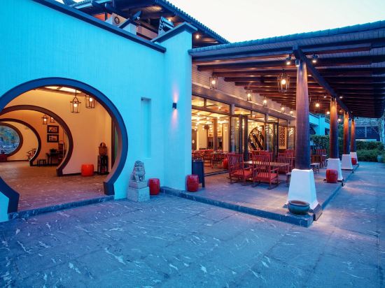 Фото Baba Beach Club Natai