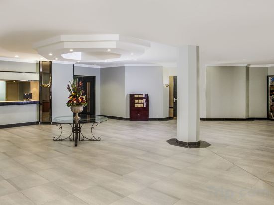 Фото Avani Maseru Hotel