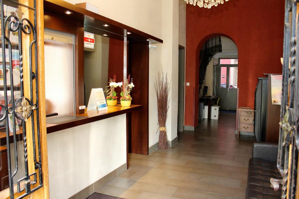 Фото Hotel du Marche