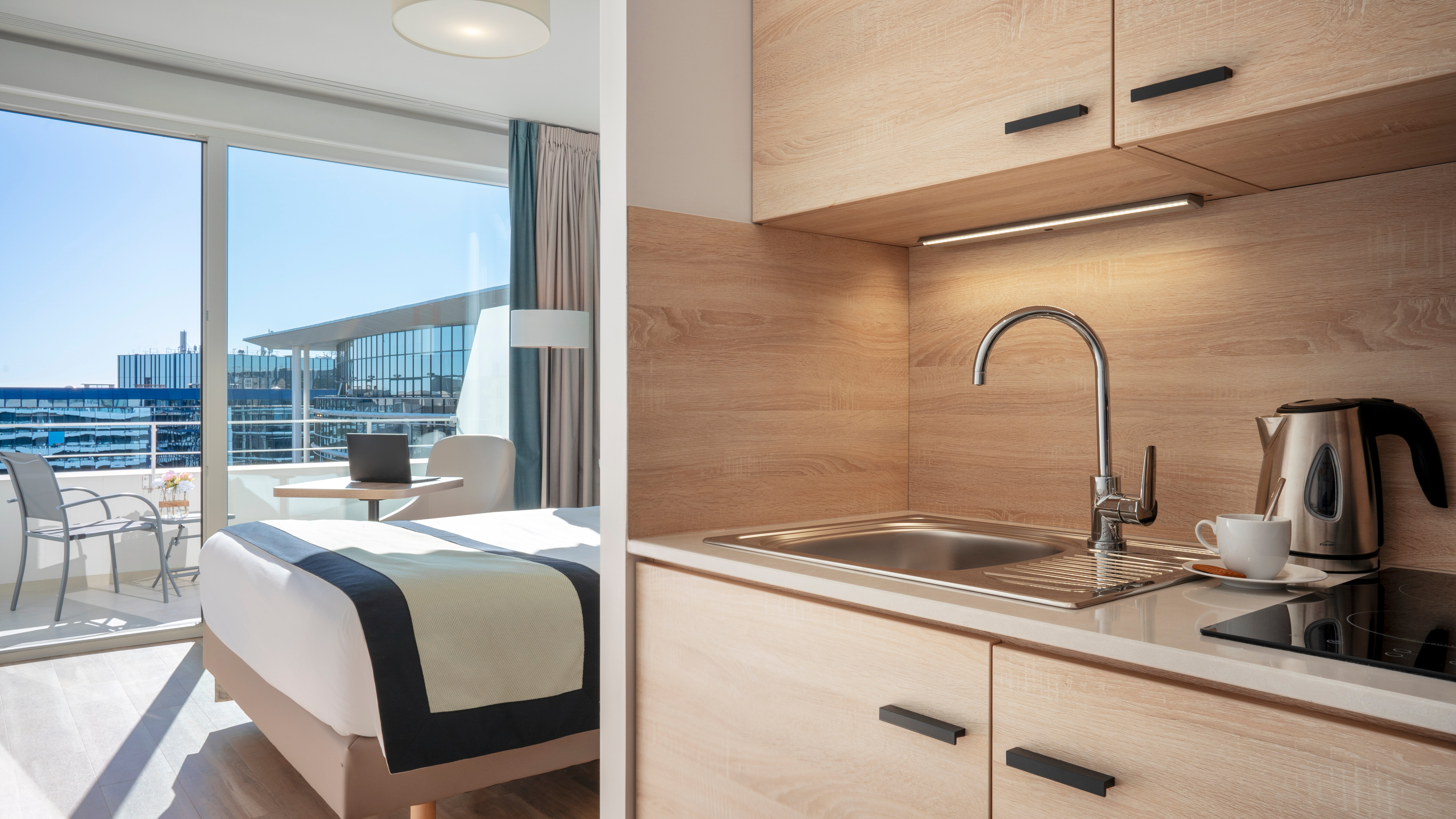 Фото Residhome Nice Aéroport