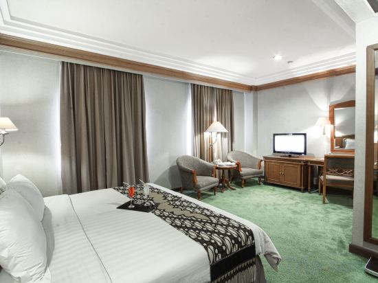 Фото Kusuma Sahid Prince Hotel