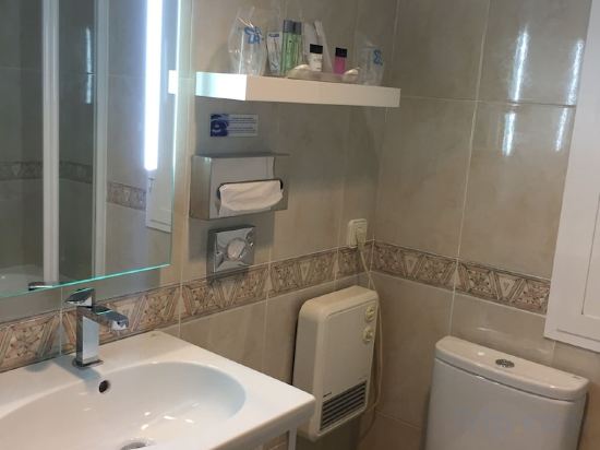 Фото Las Rocas Playa Hotel