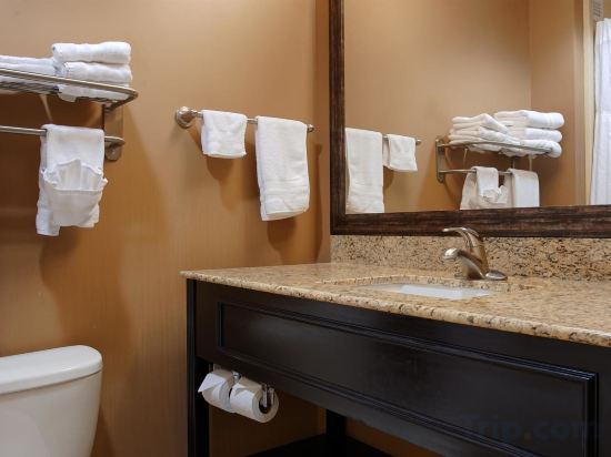 Фото Best Western Plus College Park Hotel