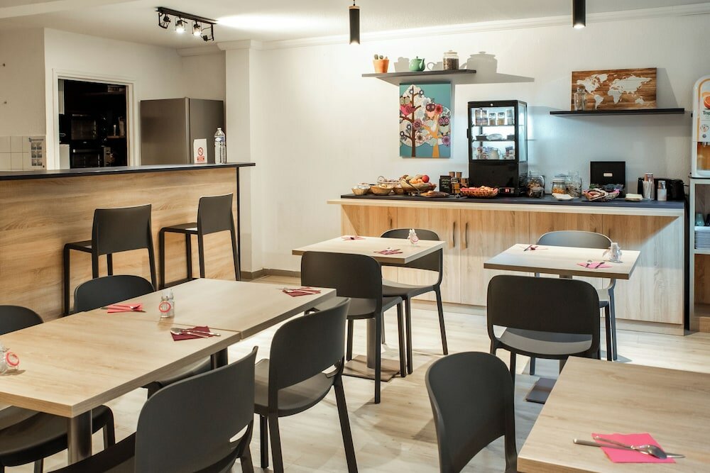 Фото Terres de France - Appart-Hotel - Brest