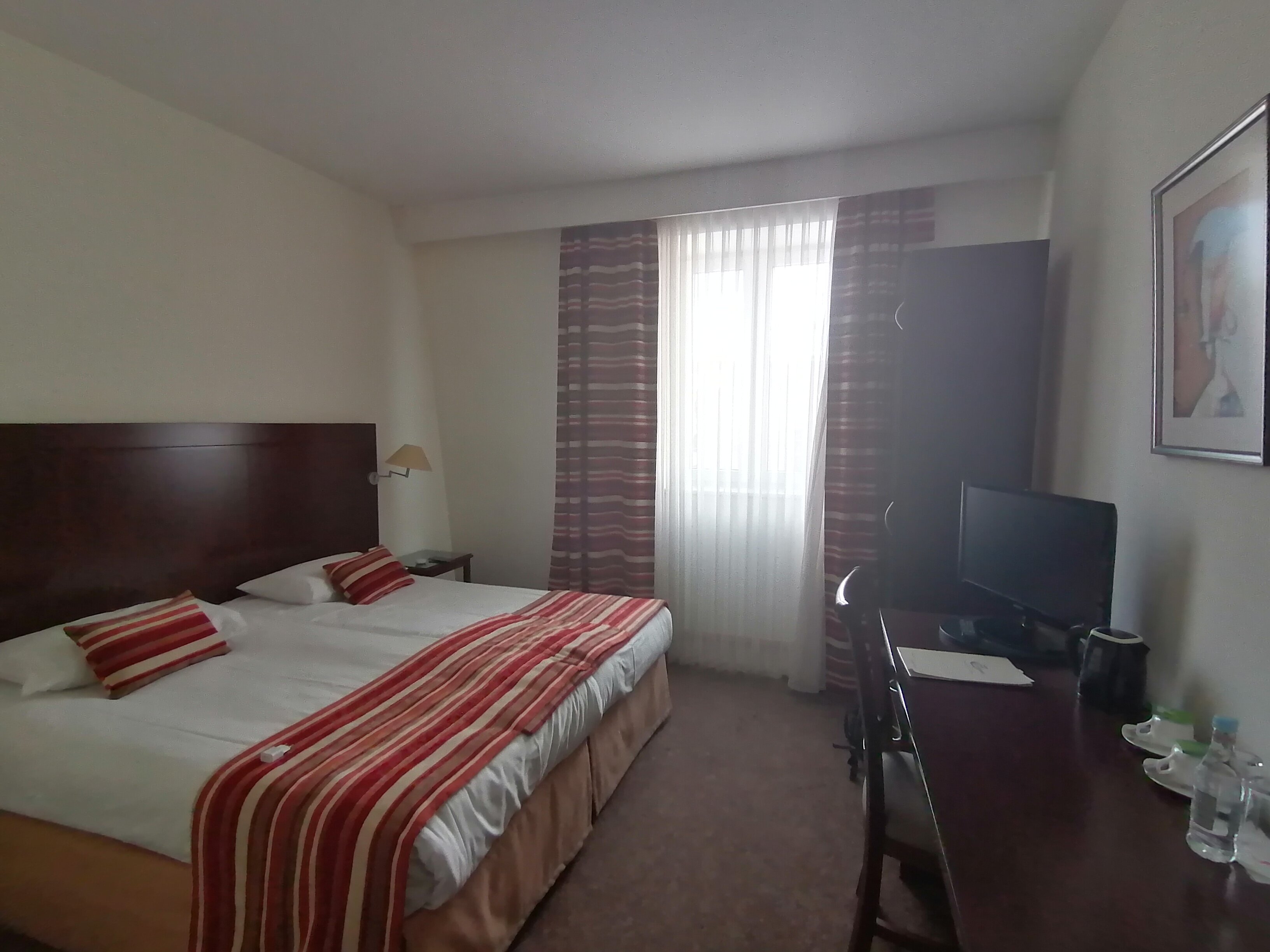 Фото Europe Hotel