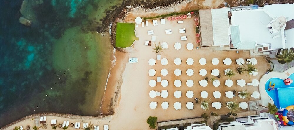 Фото La Rosa Waves Resort