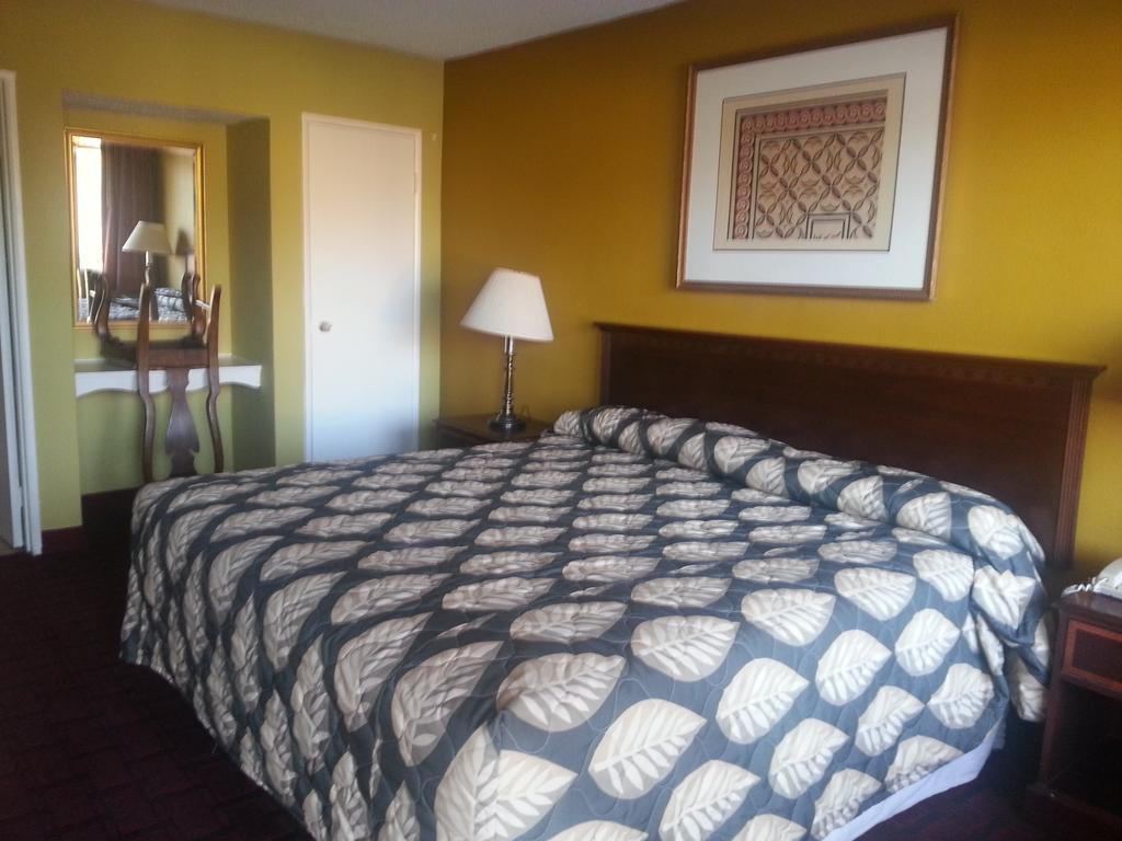 Фото Knights Inn Big Spring