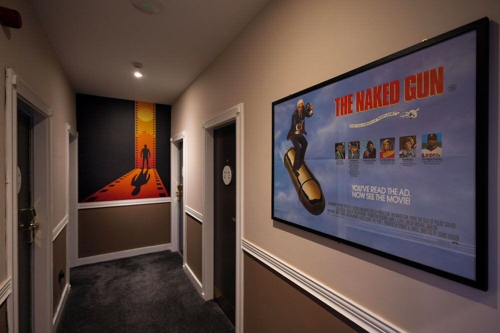 Фото Camden Deluxe Hotel