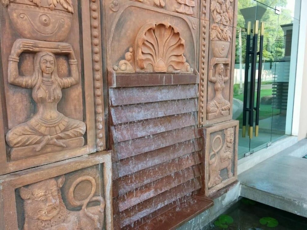 Фото Rajarata Hotel