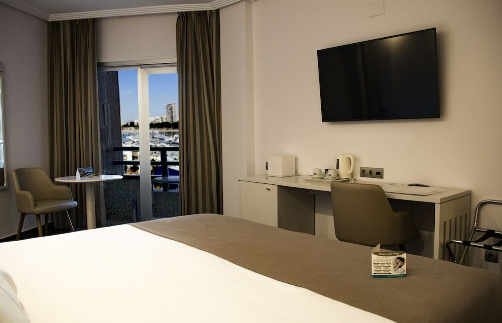 Фото Innside by Melia Alicante Porta Maris