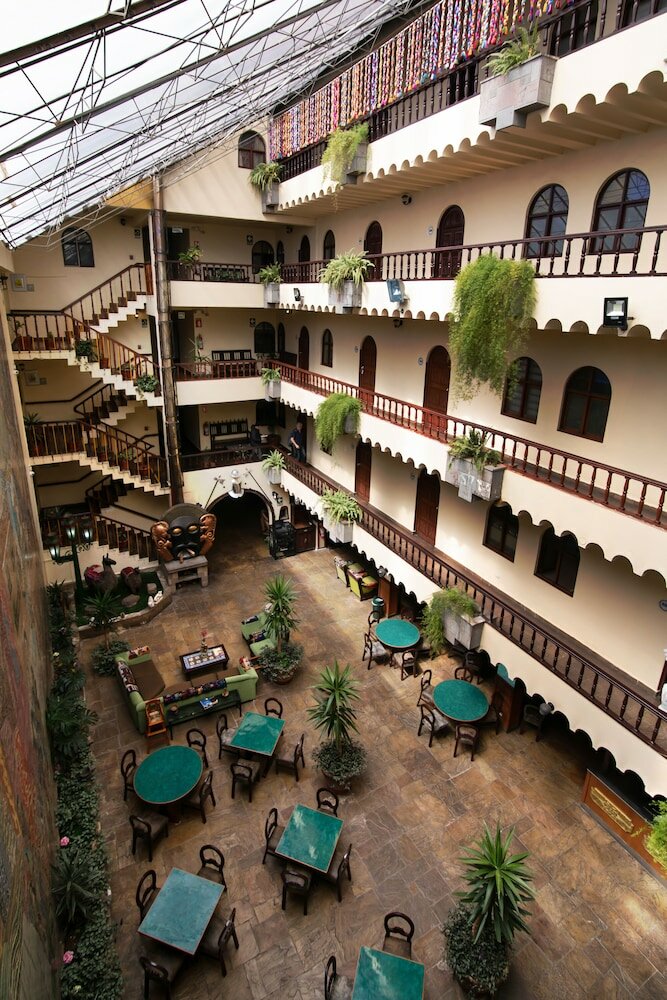 Фото отеля 1